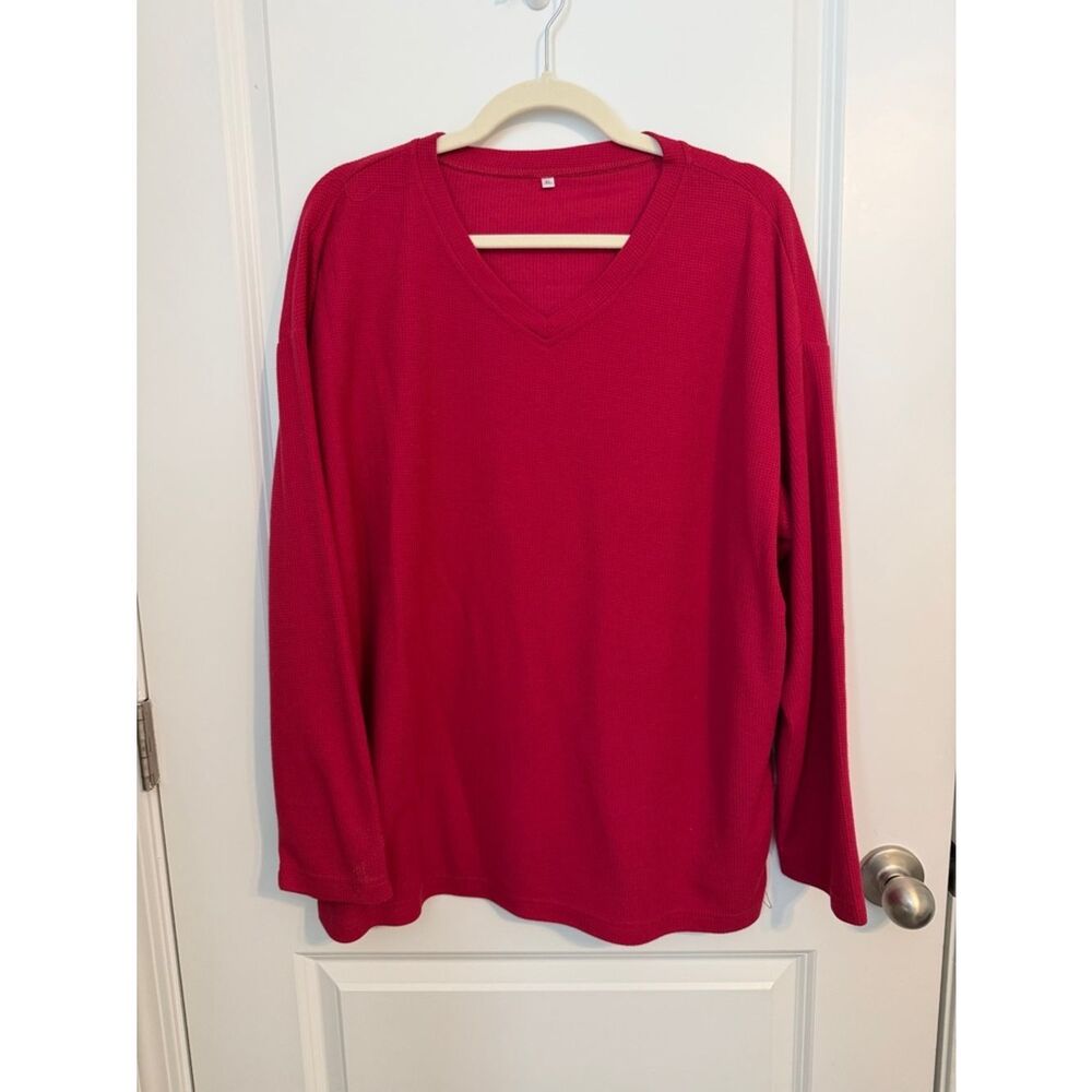 Red V-Neck Long Sleeve Top Women’s XL Soft Lightweight Casual Tee